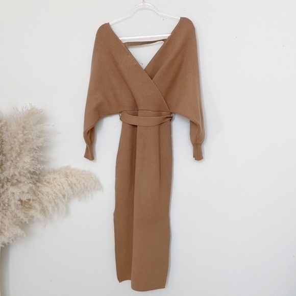 Cozy tan knit sweater midi dress with belt - Picture 5 of 13